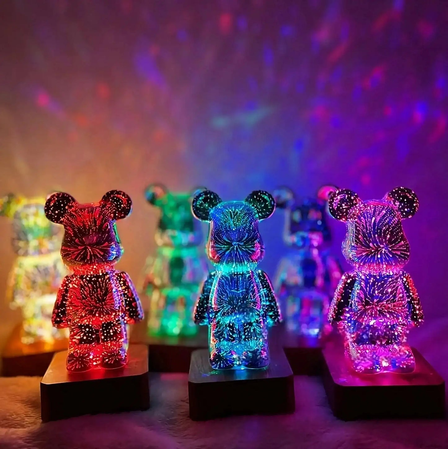 Light up the night in your own style. This LED Teddy Bear is the perfect combination of coziness and WOW effect. 7 colors, 1 press - and the whole room is magical.